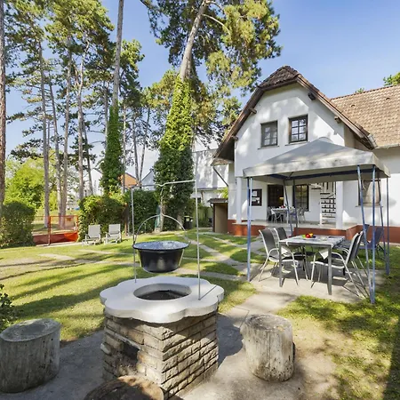 Leslie By Interhome * Σίοφοκ