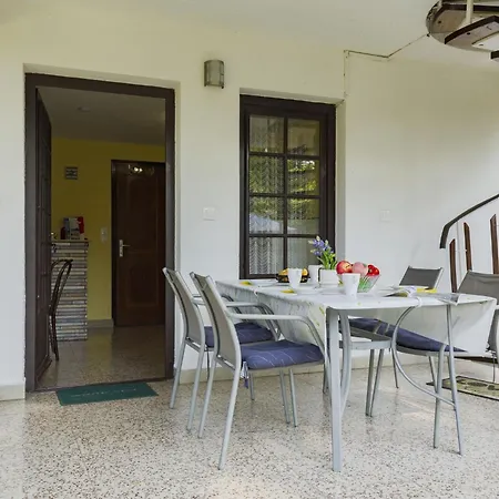 Σπίτι διακοπών Leslie By Interhome *