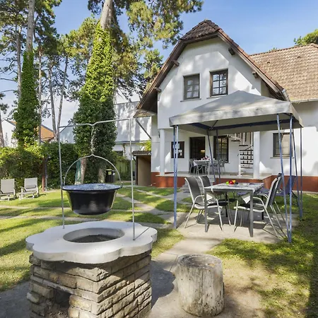 Leslie By Interhome * Σίοφοκ